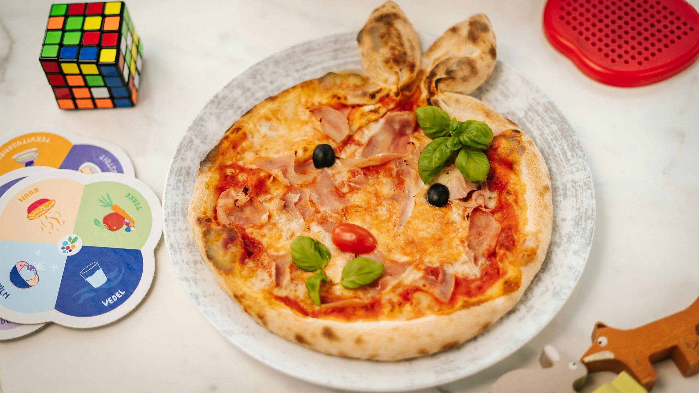 Ristorante Flavore bunny-shaped pizza